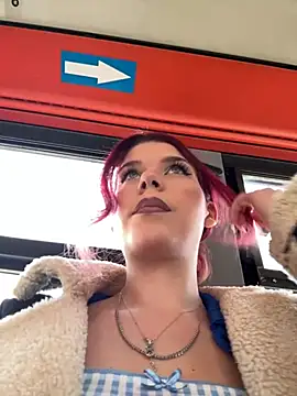 RiriRoseey online show from 02-12-26, 08:36