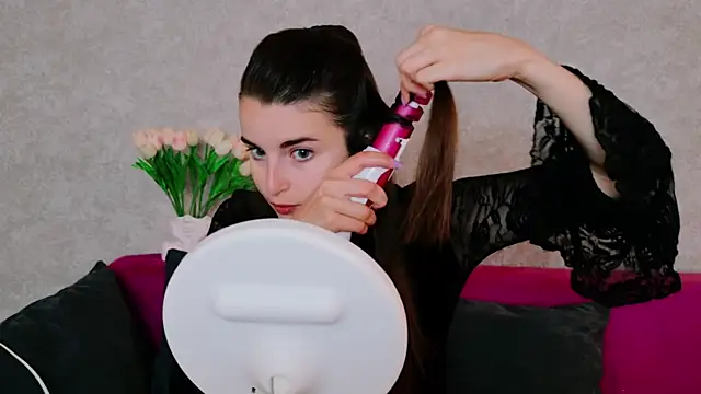 Snapshot of Miss_Arwen chatting on 09-11-25, 03:39 Miss Arwen online show from 09-11-25, 03:39