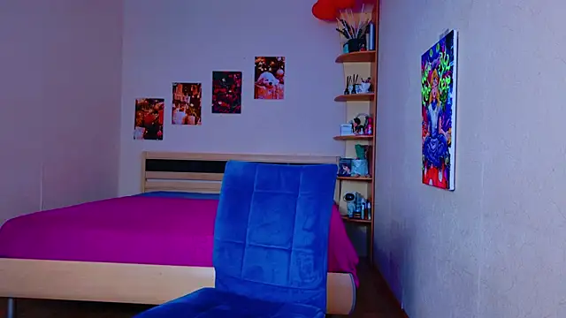 Snapshot of Miss_Arwen chatting on 02-24-25, 06:05 Miss Arwen online show from 02-24-25, 06:05