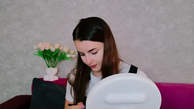 Snapshot of Miss_Arwen chatting on 09-10-25, 05:28 Miss Arwen online show from 09-10-25, 05:28