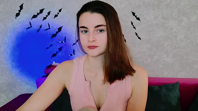 Snapshot of Miss_Arwen chatting on 10-24-25, 04:33 Miss Arwen online show from 10-24-25, 04:33