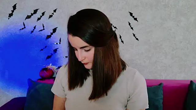 Snapshot of Miss_Arwen chatting on 10-20-25, 03:08 Miss Arwen online show from 10-20-25, 03:08