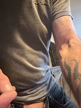 Shyboy817 online show from 12-18-25, 12:20