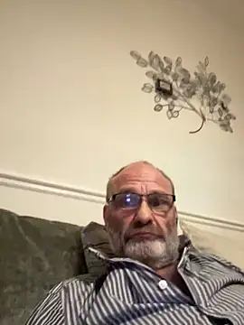 Shyboy817 online show from 02-17-26, 02:09