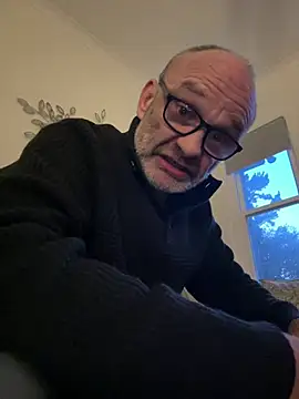 Shyboy817 online show from 01-09-26, 04:36