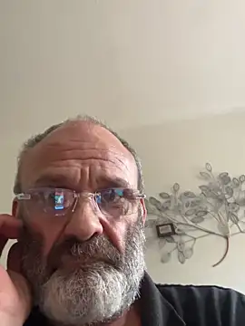 Shyboy817 online show from 11-04-25, 02:21