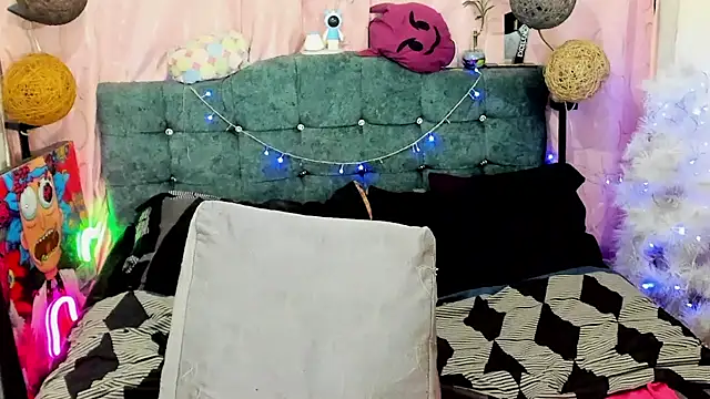 goldenbubble   online show from 11-29-25, 10:32