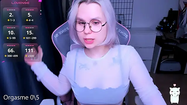 Snapshot of miray_kuriyama123 chatting on 03-04-26, 06:15 miray kuriyama123 online show from 03-04-26, 06:15