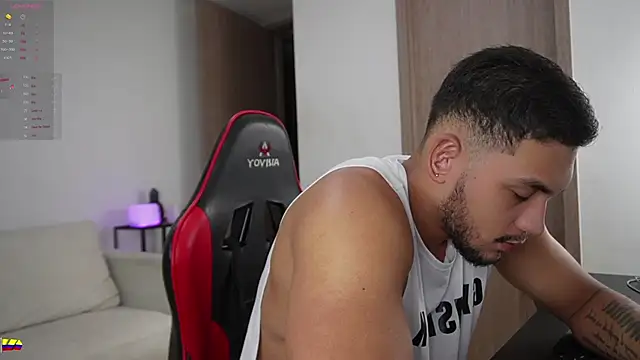 Snapshot of daniel_mejia1 chatting on 02-26-26, 12:32 daniel mejia1 online show from 02-26-26, 12:32