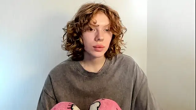 Snapshot of StellaDavis chatting on 10-24-25, 08:02 StellaDavis online show from 10-24-25, 08:02