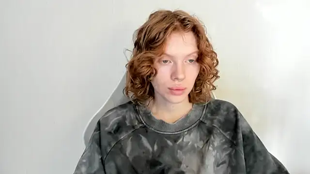 Snapshot of StellaDavis chatting on 12-16-25, 08:18 StellaDavis online show from 12-16-25, 08:18