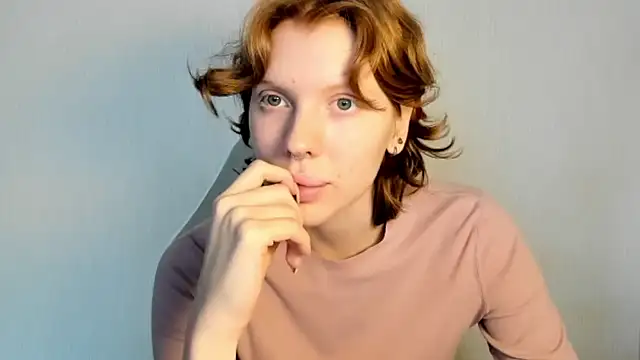 Snapshot of StellaDavis chatting on 03-02-26, 09:27 StellaDavis online show from 03-02-26, 09:27