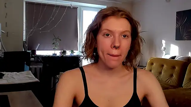 Snapshot of StellaDavis chatting on 02-20-25, 12:15 StellaDavis online show from 02-20-25, 12:15