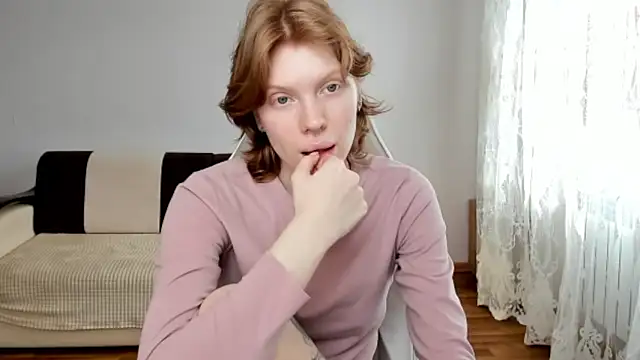Snapshot of StellaDavis chatting on 04-21-26, 10:44 StellaDavis online show from 04-21-26, 10:44