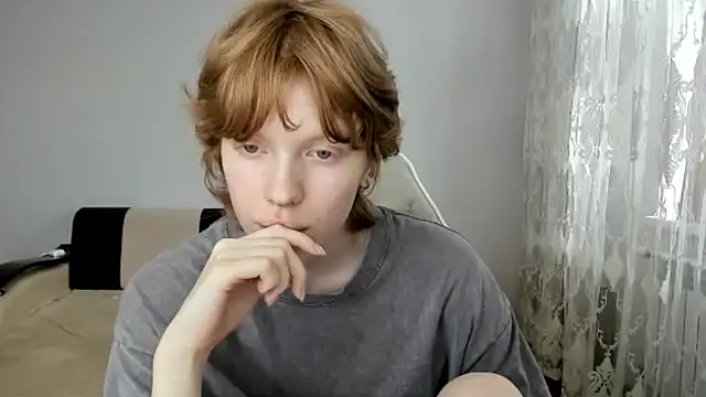 StellaDavis online show from 07-08-26, 11:00