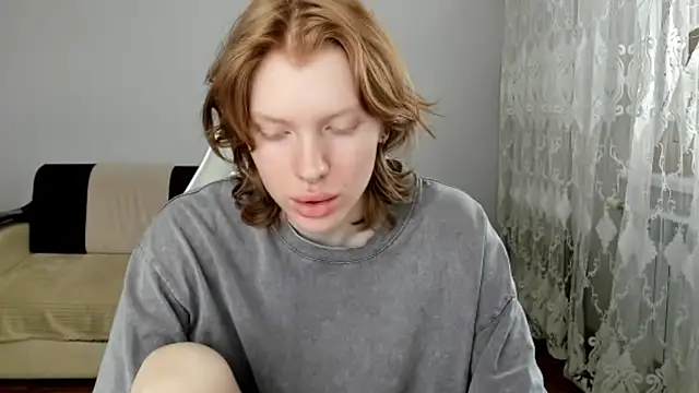 Snapshot of StellaDavis chatting on 05-12-26, 11:05 StellaDavis online show from 05-12-26, 11:05