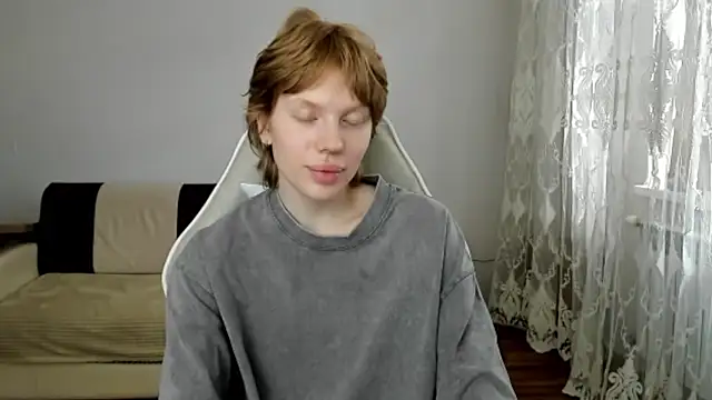 Snapshot of StellaDavis chatting on 06-01-26, 11:10 StellaDavis online show from 06-01-26, 11:10