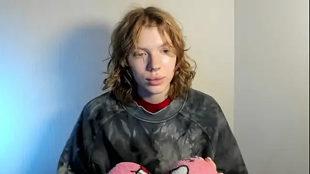 Snapshot of StellaDavis chatting on 10-22-25, 09:53 StellaDavis online show from 10-22-25, 09:53