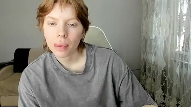 Snapshot of StellaDavis chatting on 06-09-26, 09:32 StellaDavis online show from 06-09-26, 09:32