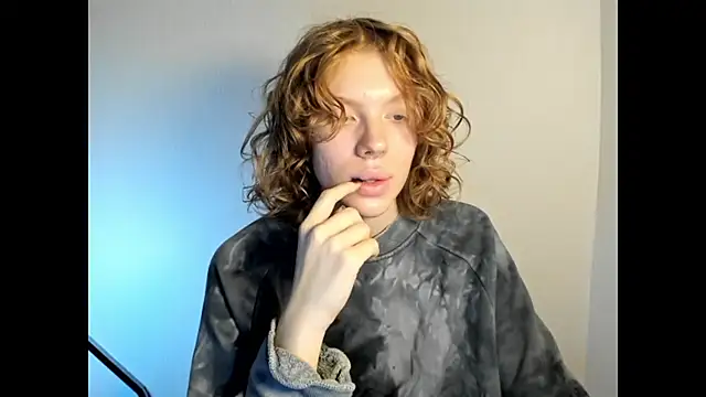 Snapshot of StellaDavis chatting on 11-19-25, 08:58 StellaDavis online show from 11-19-25, 08:58