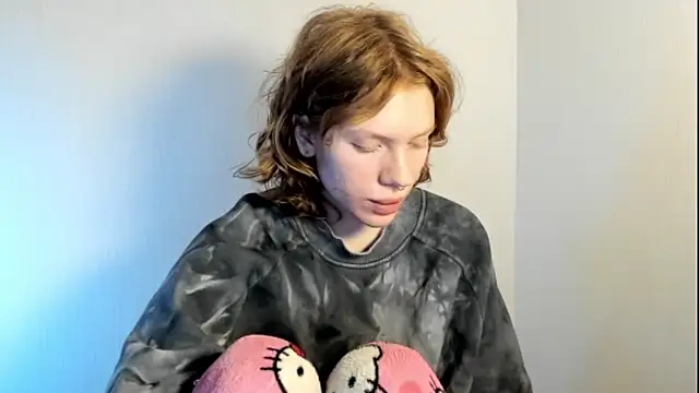 Snapshot of StellaDavis chatting on 10-17-25, 09:34 StellaDavis online show from 10-17-25, 09:34