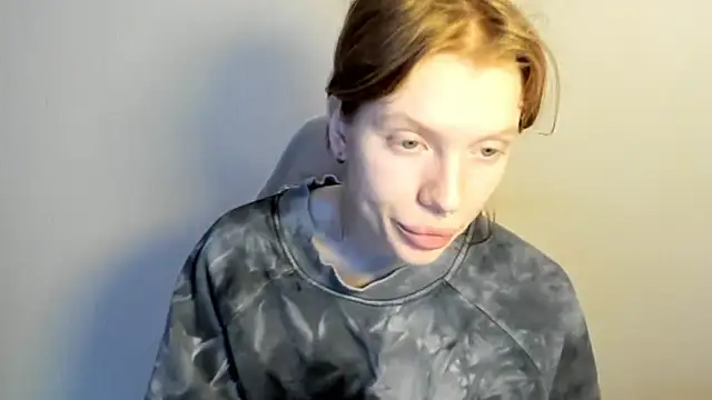 Snapshot of StellaDavis chatting on 12-18-25, 08:30 StellaDavis online show from 12-18-25, 08:30