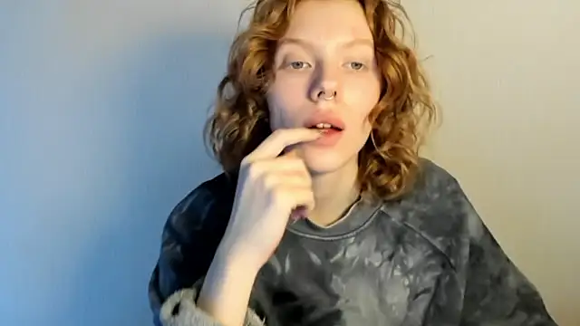 Snapshot of StellaDavis chatting on 12-19-25, 09:00 StellaDavis online show from 12-19-25, 09:00