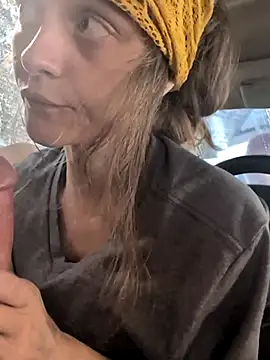 Snapshot of AriellaTaylor chatting on 10-17-25, 07:48 AriellaTaylor online show from 10-17-25, 07:48