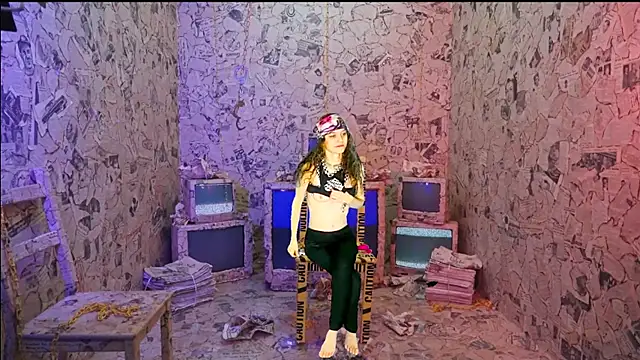 Snapshot of AriellaTaylor chatting on 01-29-25, 02:51 AriellaTaylor online show from 01-29-25, 02:51