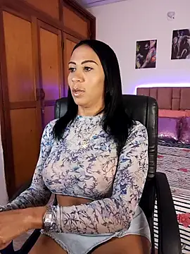 charlotte bayron02 online show from 04-18-26, 12:24