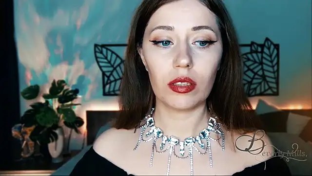 MissBeverlyMills online show from 01-11-25, 06:54