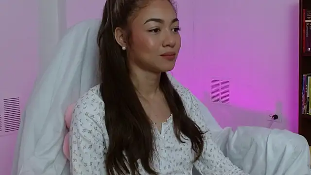 Snapshot of hantonella_ chatting on 11-20-25, 01:12 hantonella online show from 11-20-25, 01:12