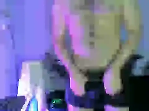 Snapshot of duard_duard chatting on 06-08-26, 03:07 duard duard online show from 06-08-26, 03:07