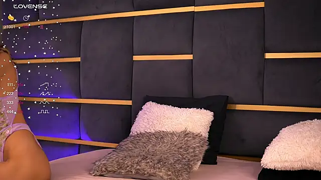 CynthiaWest online show from 03-05-25, 04:02