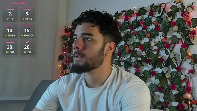 caprywilliams online show from 12-17-24, 07:07