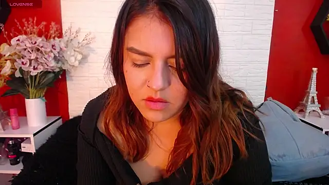 Snapshot of _poison_sweet chatting on 10-16-25, 07:33 poison sweet online show from 10-16-25, 07:33