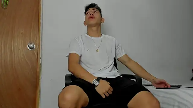 andrew rose  online show from 02-19-26, 06:27