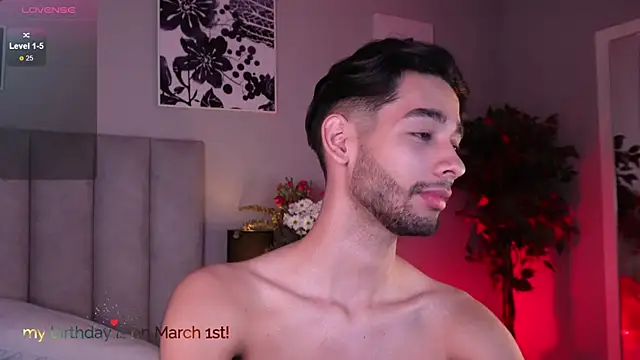 Snapshot of endy_rush chatting on 02-15-25, 12:43 endy rush online show from 02-15-25, 12:43