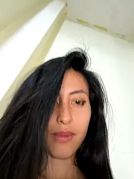 Snapshot of Anahi_cake chatting on 03-11-25, 04:40 Anahi cake online show from 03-11-25, 04:40