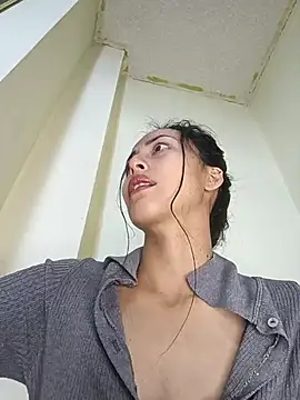 Snapshot of Anahi_cake chatting on 02-28-25, 07:46 Anahi cake online show from 02-28-25, 07:46