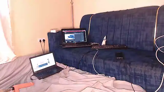 Missthigh online show from 09-29-25, 10:22