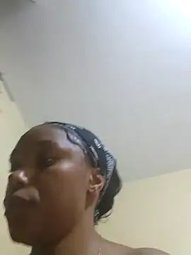 Missthigh online show from 04-10-26, 06:42