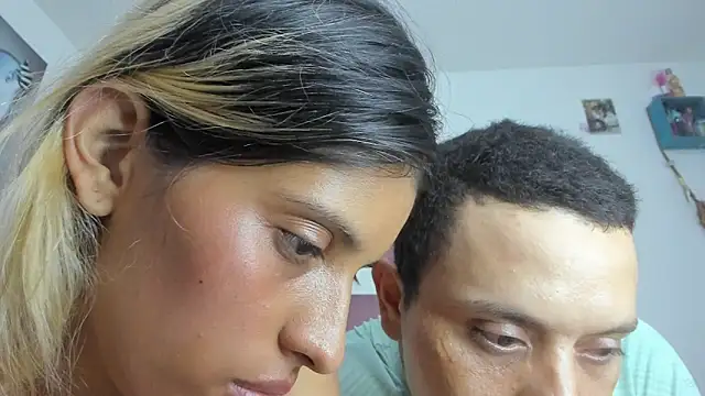 Snapshot of bigcock_iris08 chatting on 09-28-25, 09:00 bigcock iris08 online show from 09-28-25, 09:00