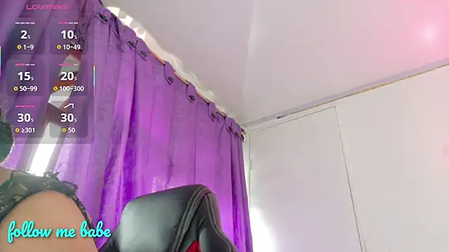 Lina23  online show from 10-27-25, 03:02