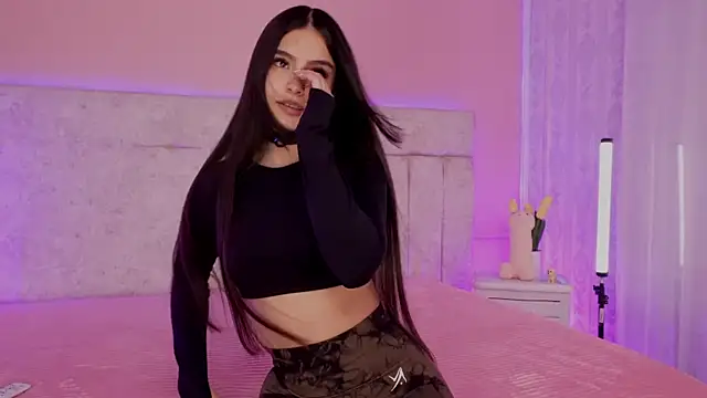 VeronicaMartiin online show from 03-24-26, 04:07