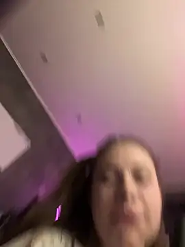 Vikki toriya online show from 02-21-26, 04:20