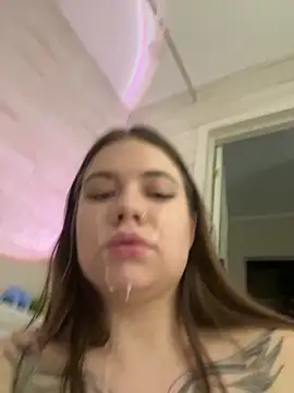 Vikki toriya online show from 03-16-25, 07:49