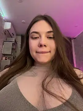 Vikki toriya online show from 02-27-25, 12:25