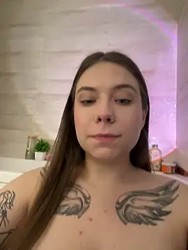 Vikki toriya online show from 03-10-25, 06:38