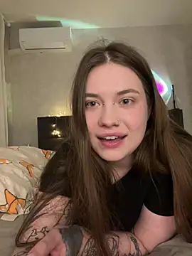 Vikki toriya online show from 03-06-26, 06:36